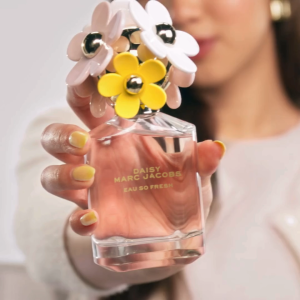 Marc Jacobs Mini Delights Daisy Eau so Fresh Scent Set | Daisy Eau so Fresh EDT 30ml + Complimentary Mini 4ml + MJ Round Pouch