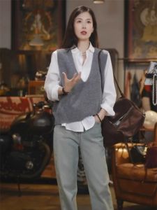 High-End V-Neck Knitted Vest Womens Spring Fashion Loose Slimming Versatile Sleeveless Tank Top Upper Apparel Layering