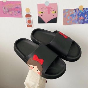 รองเท้าแฟชั่นเกาหลี พร้อมส่ง รองเท้าแตะแฟชั่น เกาหลี สวมหนูโบว์แดง ใส่นิ่มสบาย รองเท้าผู้หญิง รองเท้าแตะ Cute and More