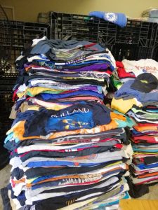 เสื้อยืดมือสอง เสื้อยืดสุ่ม งานสุ่มเกรดBราคาถูกและดีเท่านั้น