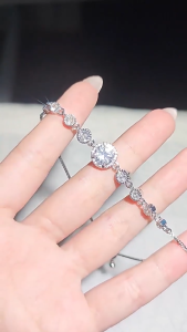 Gelang Wanita Klasik “Tujuh Putri” - Desain Unik Trendy Hadiah Wanita yang Stylish untuk INS