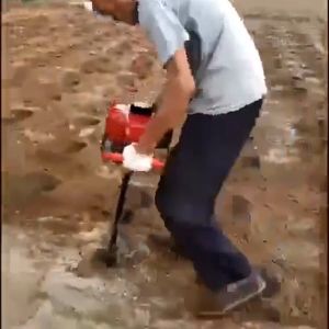 01 Mũi khoan đất trồng cây kích cỡ lớn đường kính 10-15cm dài 80cm (loại xoắn đơn)