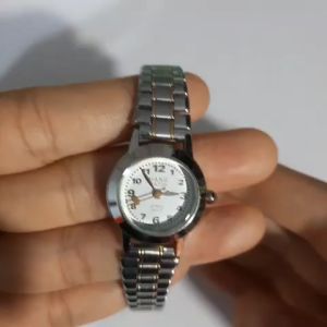 Đồng hồ nữ Hang watch  second hand si nhật- đã qua sử dụng