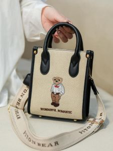 Bag Western Style Bear Embroidery Bag Womens Classy Easiest for Match Niche Style Shoulder Messenger Bag Womens Bag Handbag Hand Carrying Work