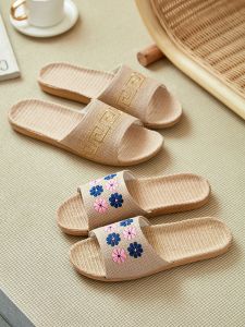 Dép Vải Lanh Mới 2024 Cho Cặp Đôi Mùa Hè Trong Nhà Đế Mềm Chống Trượt Thấm Mồ Hôi Dép Đi Trong Nhà Có Thể Mang Ngoài Trời Cho Nữ