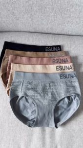 ESUNA การอัพเกรดคุณภาพ กางเกงในผู้หญิง ยกก้น(1แพ็ค มี 5 -10ตัว) ผ้าฝ้าย 100% กระชับหน้าท้อง ทรงสามเหลี่ยม สวมใส่สบาย สําหรับผู้หญิง ผ้านุ่ม ระบายอากาศได้ดี