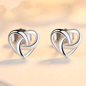 Huitan Versatile Women Cross Design Heart Shaped Stud Earrings Simple Style Daily Wedding Accessories Trendy Metal Party Jewelry
