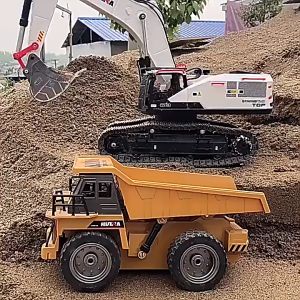 Máy xúc điều khiển từ xa 22 kênh Huina 594