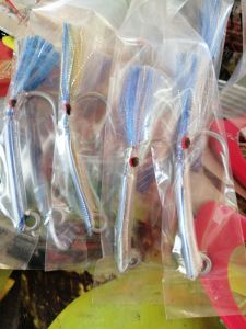 3 Pieces  1 set of TARAK-TARAK BAITS 14VMC #13/#14 VMC ROUND HADDOCK HOOKS TINNED EYE SINGLE TARAK-TARAK BAITS with 3D EYES. Either have a luminous silver Red clear 3D eyes and for Mackerel Tuna