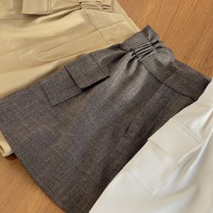 Baker Skirt กระโปรงทรงเอ ขอบเอวสมอคด้านข้าง signature ของ 5pm.sun