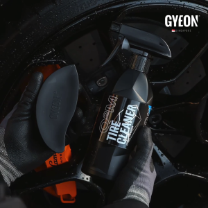 GYEON Q2M TireCleaner 500ml & Q2M TireBrush Combo - Automotive Car Tyre & Rubber Deep Cleaner Set
