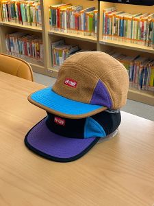 หมวกเบสบอลขนแกะสีบล็อก 5 ชิ้น หมวกทรงแบน หมวกทรงสัตว์น้ำแบบย้อนยุค หมวกฤดูใบไม้ร่วงและฤดูหนาวสำหรับผู้ชายและผู้หญิง