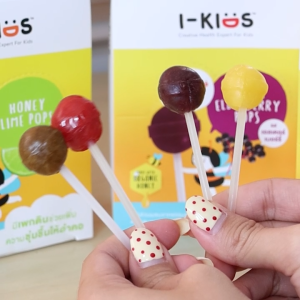 Simple Health TH ลูกอมวิตามินรวมสำหรับเด็ก  I-Kids Pops Vitamin C ช่วยชุ่มคอ ลดการระคายคอ สำหรับเด็ก แบบแท่ง 4 รสชาติ