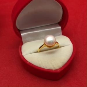 แหวนทองไข่มุกแท้ (มุกน้ำจืด) เสริมบารมี เรียบหรู ใส่ได้ทุกโอกาส งานสวย ชุบทอง ดีไซส์โดดเด่น แฟชั่น รูปถ่ายจากสินค้าจริง