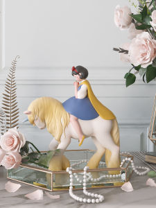 KEME LIFE | Decorative Swan Figurine Nords Style Home Decor