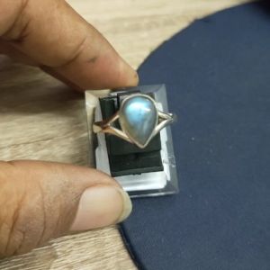 Cincin Labradorite Wanita Perak 925 Asli Dorianna
