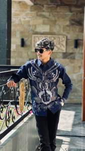 KEMEJA PREMIUM ANTASENA NAVY BATIK FLORIST