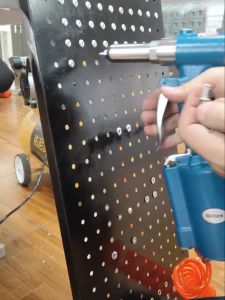 Heavy Duty Air Hydraulic Riveter Pneumatic Rivet Gun Nut Guns Nail Gun Pop Rivet Nail Riveting Tools