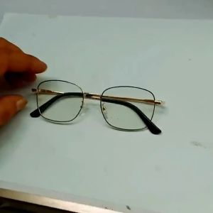 Unyiel - Kacamata Photocromic Kacamata Frame Titanium Trendy Pria Dan Wanita Vintage Korean Style hitam eyewear Sunglasses