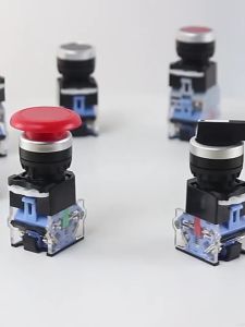 คุณสมบัติของ SC สวิตซ์ลูกศร 2 จังหวะ NO NC / 3 จังหวะ NO NO รุ่นประหยัด สีดำ ซีเล็คเตอร์สวิตซ์ (Selector Switch) - 5 ชิ้น ลด 25