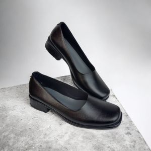 Sepatu Pantofel Wanita kulit