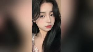 OUT OF OFFICE Ôi Ánh Sáng Và Bóng Tối Hoang Dã CP Lập Thể v Mặt nạ làm sáng da mờ ooo Que định hình xi măng lỏng cho phụ nữ