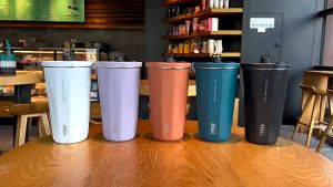 TYESO Coffee Mug Vacuum Insulated Bottle Tumbler Cup with Straw 304 Stainless Steel Water Bottle 600ML Gift Present