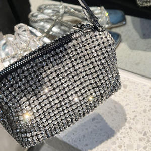 Shiny Bling Diamond Studded Evening Handbag Womens New 2025 Full Diamond Pillow Bag Sparkling Water Diamond Clutch Bag
