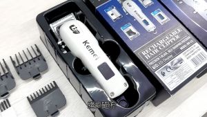 Kemei Hair Clipper KM-232 Professional LCD Electric Hair Clipper For Men Wireless Trimmer Rechargeable Shaver Razor Cordless Adjustable Hair Trimmer