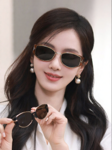 HELEN KELLER | Cat Eye Sunglasses for Women