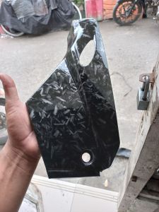 tutup.bok aki fizr karbon forget