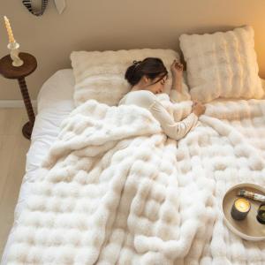 Thick Double-faced Plush Blanket