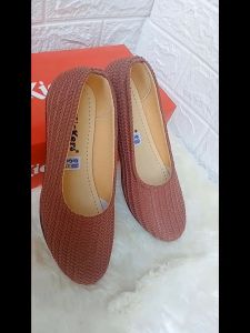 Sepatu Stylish untuk Kuliah & Kerja
