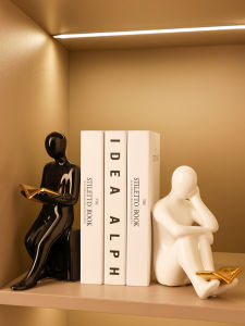 Modern Luxury Creative Bookends Home Living Room Office TV Cabinet Decorations Ceramic Desktop Ornaments for Friends And Colleagues