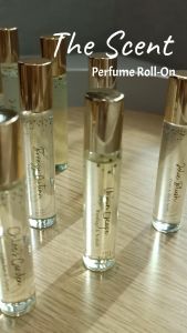 The Scentomy Perfume Roller - Fruity Season (Bombshell)