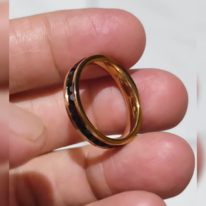 Cincin Wanita Titanium Steel Rose Gold Eternity Band Princess Cut Batu Permata Warna Merah Ungu Pink Hitam Anti Karat Cincin Kawin - Cincin Titanium Steel Rose Gold Full Eternity Princess Cut Batu Warna Anti Karat