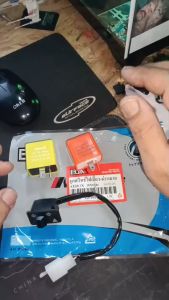 Aerox 155 สวิทช์ไฟเลี้ยวผ่าหมาก แอร็อก/ชุดรีเลย์+สวิทไฟเลี้ยวผ่าหมาก รุ่น Aerox 24 สวิทฝ่าหมาก แอร็อก งานดีเกรดศูนย์