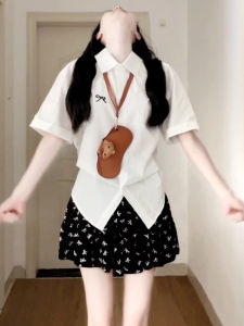 Áo Sơ Mi Nữ Tay Ngắn Mùa Hè 2025 Phong Cách Mới Thắt Nút Thắt Bướm Thêu Rộng Rãi Áo Khoác Ngoài Cổ Polo Màu Trơn Cotton 100%