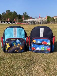 จัดส่งจากกรุงเทพฯกระเป๋านักเรียนเด็กอนุบาลลายการ์ตูนรถเด็กชายอายุ 3-6 ปี กระเป๋าเป้เด็ก