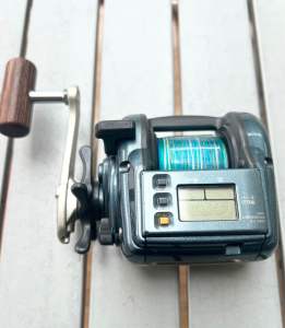 (S210) Shimano Digitana SLS 小船 1000 Fishing Reel Japan Domestic Market – JDM (USED)