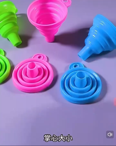ZH315 Silicone Foldable Funnel Retractable Kitchen Household Liquid Transfer Tool Utensils Food Grade High Temperature