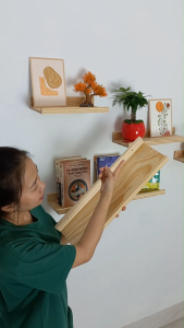 Kệ gắn tường chữ U Gỗ thông nguyên tấm. Dùng làm kệ trang trí kệ sách kệ gia vị. Kệ gỗ thông treo tường decor mọi thứ.