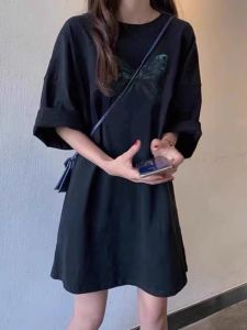 ชุดเดรสยาวปานกลางแขนสั้นสไตล์อเมริกันย้อนยุคสำหรับผู้หญิงไซส์ใหญ่ 200 ปอนด์ ชุดเสื้อยืดฤดูร้อนใหม่ ชุดเดรสทรงตรงคอตั้ง