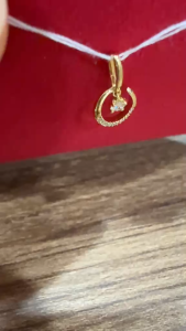 Poh Heng Jewellery 18K Radiant Loop Diamond Pendant in Yellow Gold