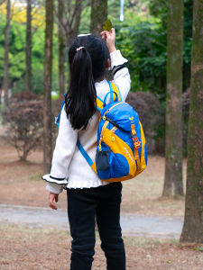 Outdoor Childrens Backpack Lightweight Travel Double Shoulder Bag for Girls Spring Outing Boys Bookbag Color Collision Design
