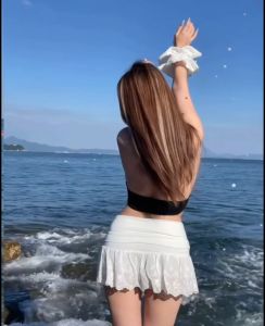 กระโปรงสั้นสีขาว ทรงเอ ผ้าคอตตอน มีซับด้านในเป็นกางเกง ชายกระโปรงแต่งระบายผ้าลูกไม้ฉลุ กระโปรงกางเกง #2434