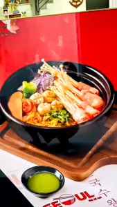 (HCM) Tranh treo tường tráng gương mì cay 5 trang trí quán ăn nhà hàng kèm đinh treo