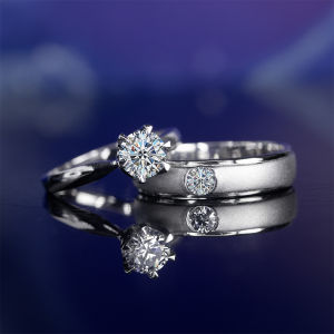 เพชร CZ เกรดพิเศษ ตัวเรือนเงินแท้ ชุบทองคำขาว แหวนเพชรคู่ดีไซน์สุดหรู