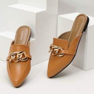 SANDAL LAPEPA AMORA Sepatu Sandal Wanita Slip On Mules Casual Sendal Slop Teplek Flat Ujung Lancip Tertutup