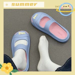 LHshoess รองเท้าแฟชั่นสไตล์เกาหลี รองเท้าแตะลําลอง EVA แต่งรูกลวงน่ารักน่ารัก เหมาะกับแฟชั่นฤดูร้อน สําหรับสุภาพสตรีที่รักในการแต่งตัว🚚